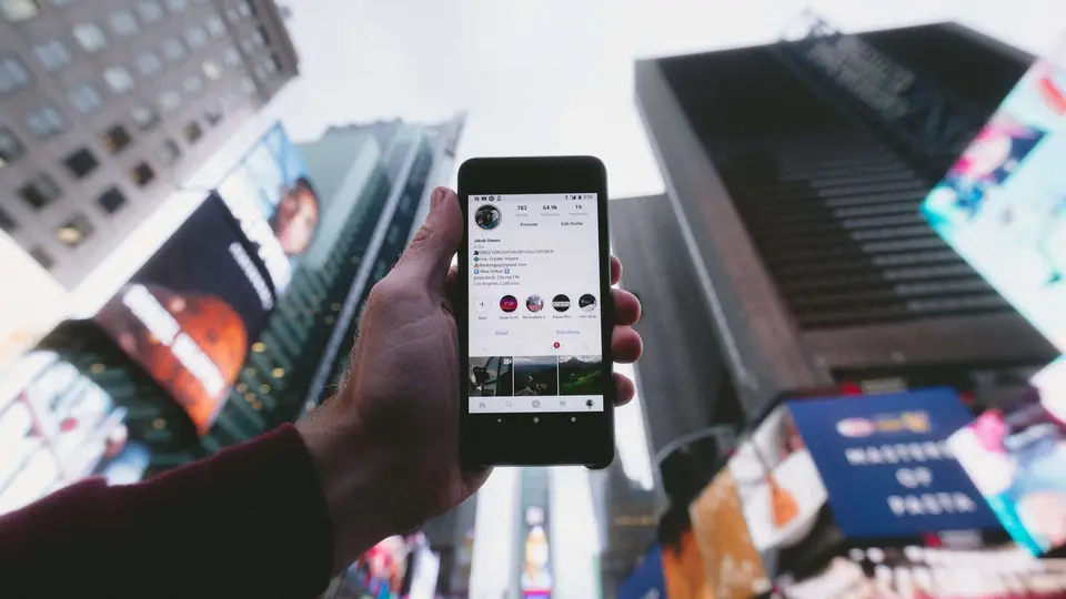 Instagram Feature Accounts