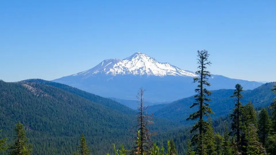 Books about wanderlust - Pacific Crest Trail USA