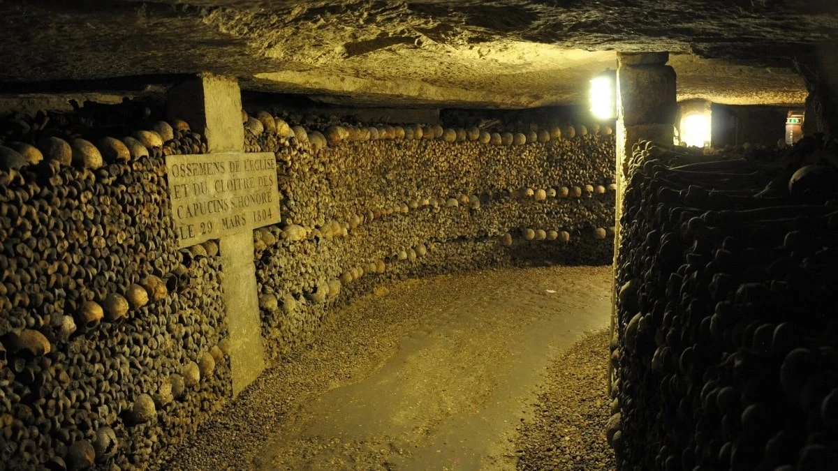 Things to do in Paris - explore the underground catacombs
