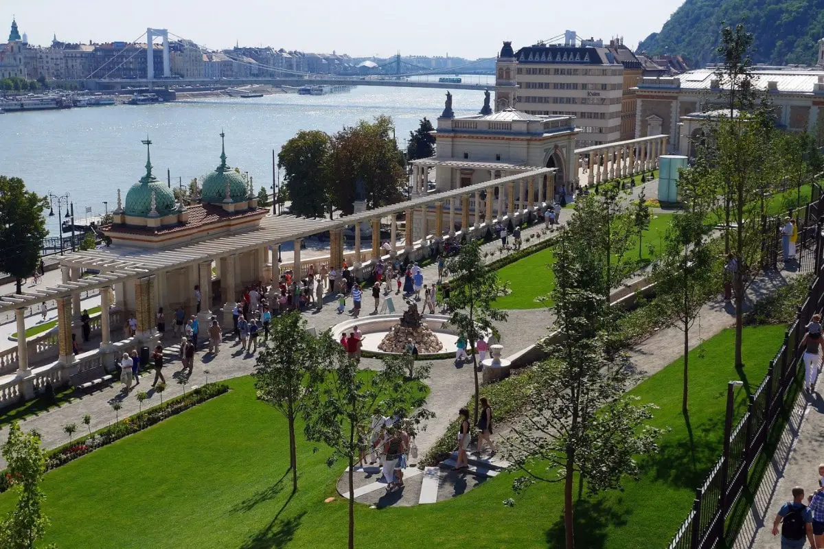 2 days in Budapest itinerary - Castle Garden Bazaar