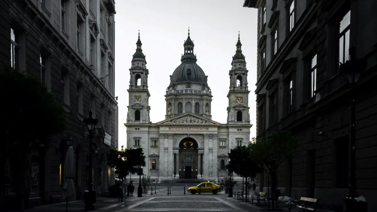 2 days in Budapest itinerary - St Stephens Basilica