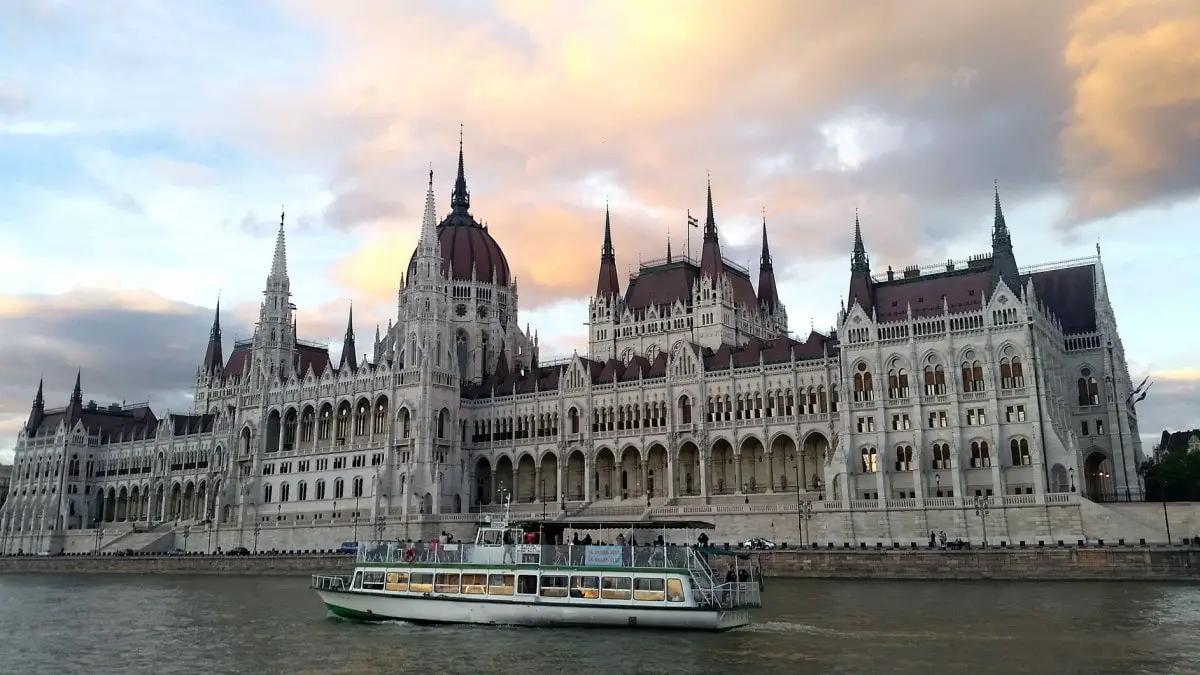 2 days in Budapest itinerary - river cruise
