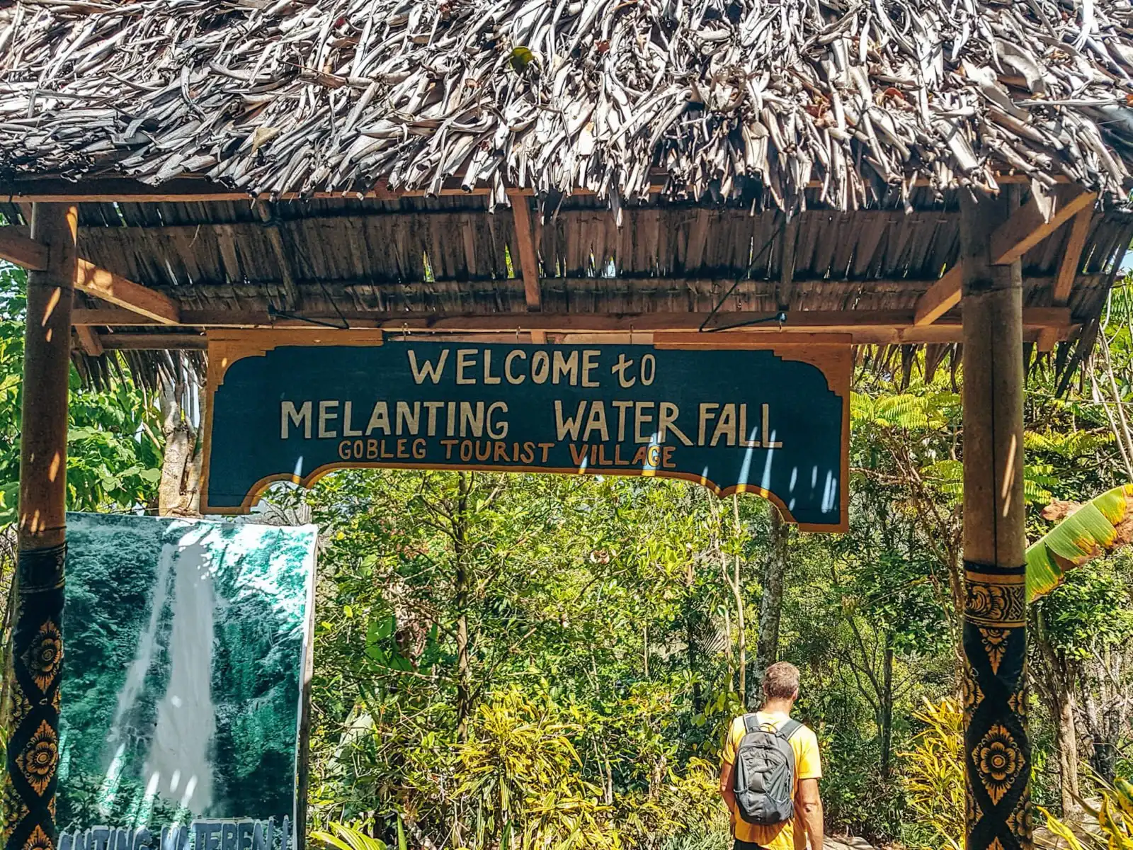 Munduk Waterfalls - the entrance for Melanting Waterfall