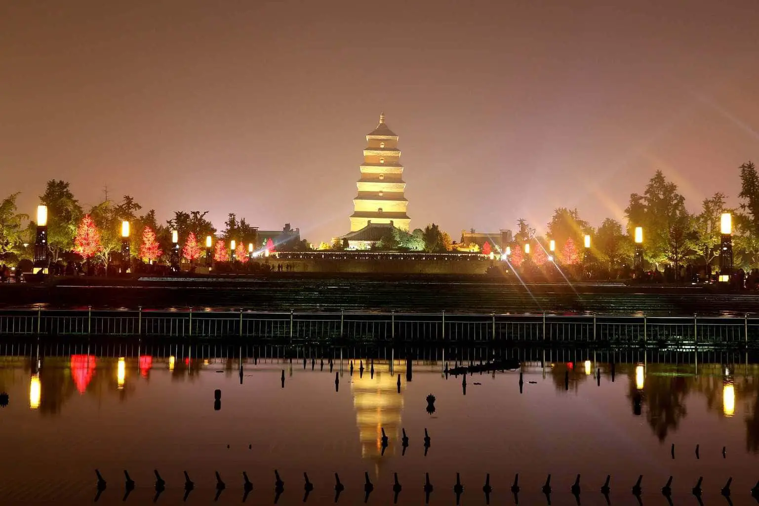 Image of the wild goose pagoda in Xian China at night